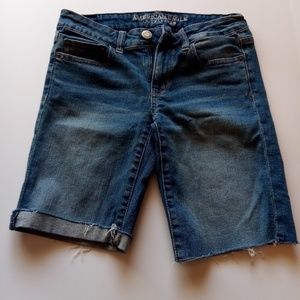 AMERICAN EAGLE WOMEN'S SIZE 4 STRETCH JEAN SHORTS